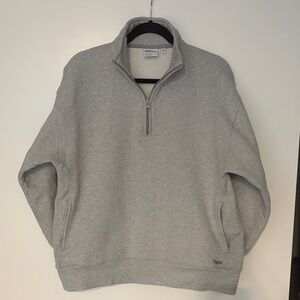 Aritzia TNA Zip Up Sweater in Light Gray